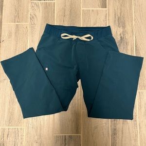 Figs Kade Cargo Scrub Pants